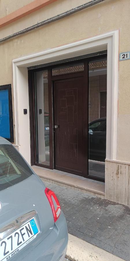 Appartamento Zefiro21 Tiny House Termoli Esterno foto